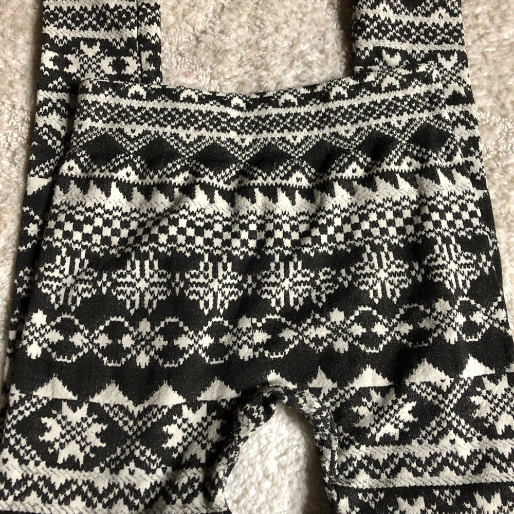 Holiday black and white leggings